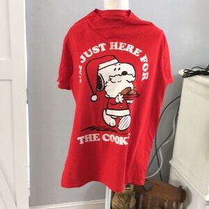 Peanuts, “I’m just here for the cookies” Tee shirt. Size Large